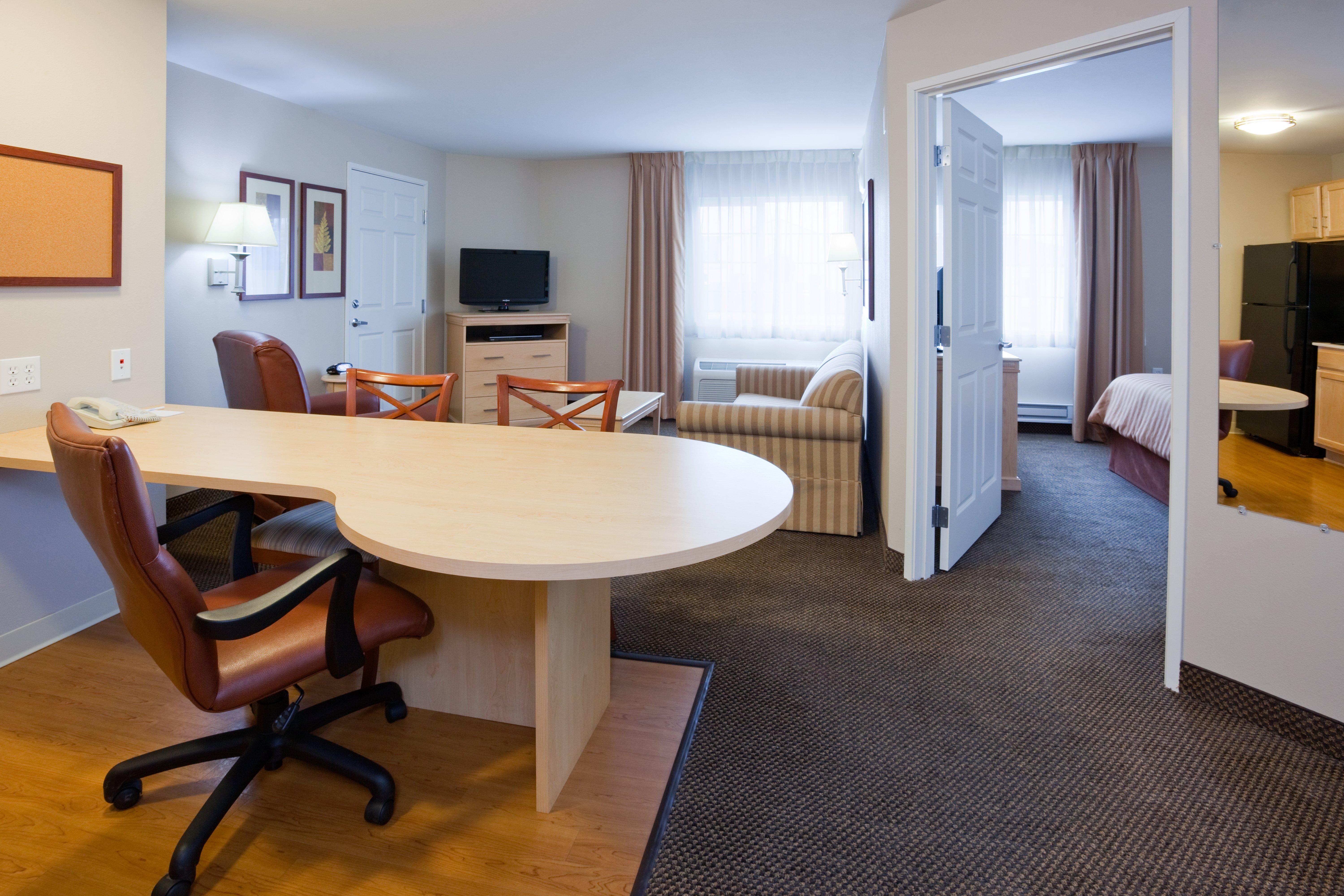 Candlewood Suites Milwaukee Brown Deer, An Ihg Hotel Exterior foto